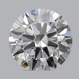 Round diamond — real photo
