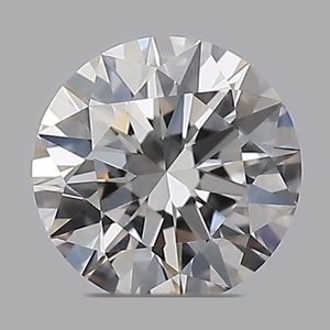 Round diamond — real photo