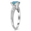 The Minetta Ring, smalltop view on a hand