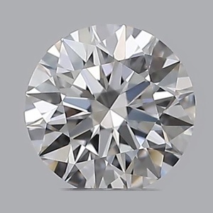 Round diamond — real photo