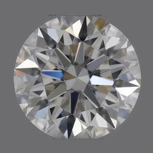 Round diamond — real photo
