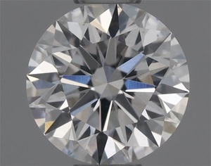 Round diamond — real photo