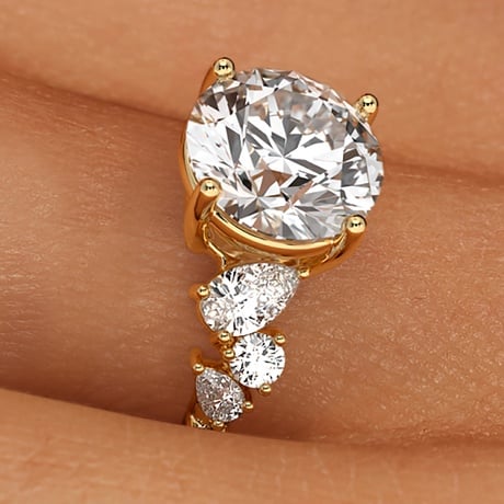 Olivetta Tapered Diamond Ring