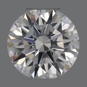 Round diamond — real photo