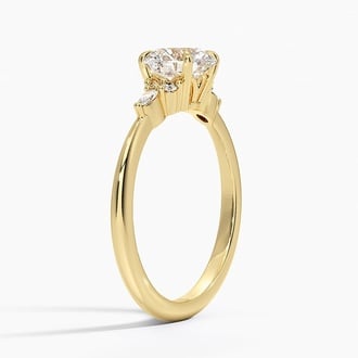 Nadia with 1ct Round Certified Lab Diamond in 18K Yellow Gold