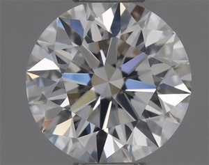 Round diamond — real photo