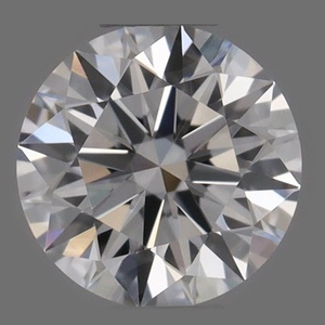 Round diamond — real photo