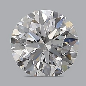 Round diamond — real photo