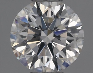 Round diamond — real photo