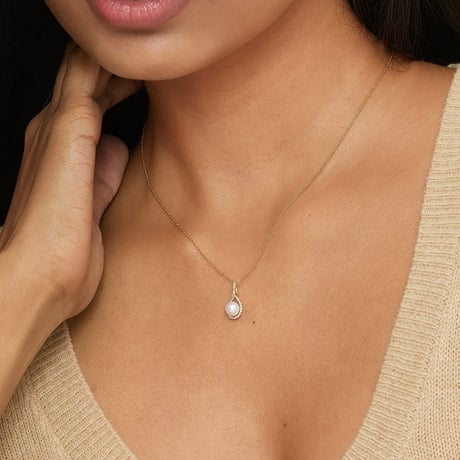 Cultured Pearl Pavé Twist Pendant (6mm) - Brilliant Earth