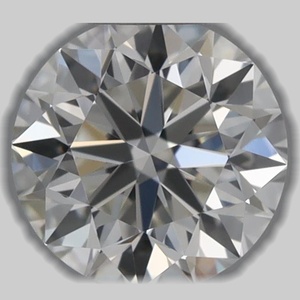 Round diamond — real photo