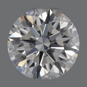 Round diamond — real photo