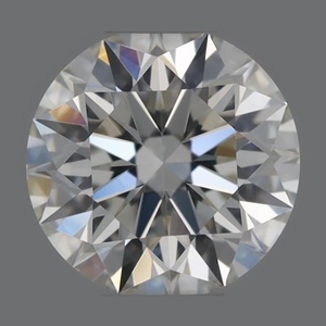 Round diamond — real photo