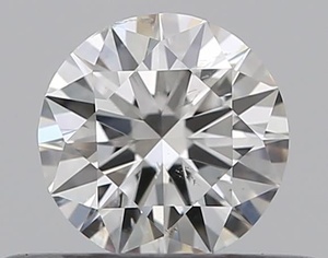 Round diamond — real photo