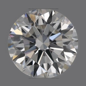 Round diamond — real photo