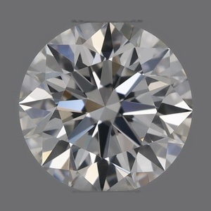 Round diamond — real photo
