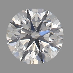 Round diamond — real photo