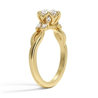 Custom Nature-Inspired Twisted Diamond Ring
