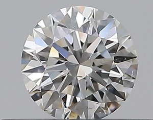 Round diamond — real photo