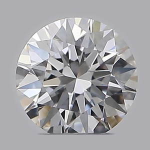 Round diamond — real photo