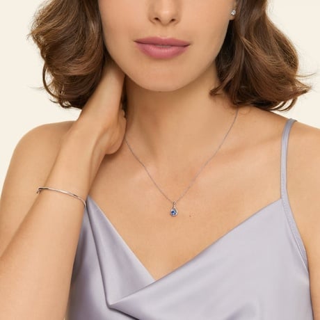 Sapphire Twist Necklace