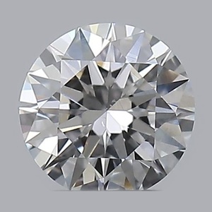 Round diamond — real photo