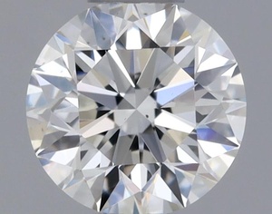 Round diamond — real photo