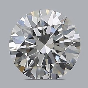 Round diamond — real photo