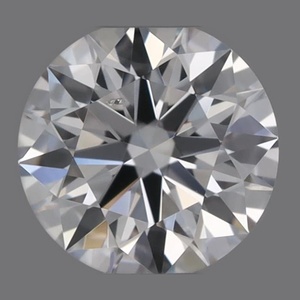 Round diamond — real photo