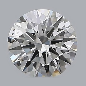 Round diamond — real photo