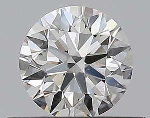 Round diamond — real photo