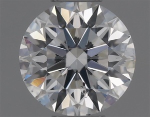 Round diamond — real photo