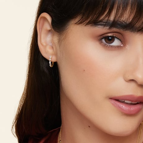 Versailles Diamond Huggie Earrings (1/4 ct. tw.)