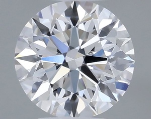 Round diamond — real photo