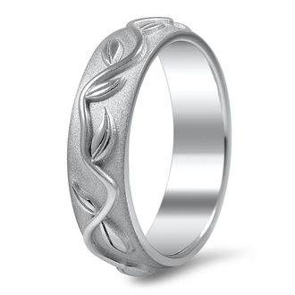 Custom Raised Ivy Ring