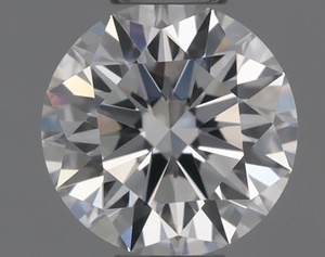 Round diamond — real photo