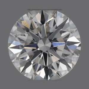 Round diamond — real photo