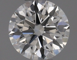 Round diamond — real photo