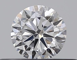 Round diamond — real photo
