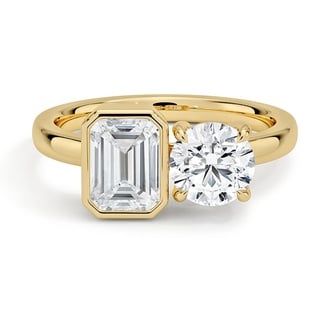 Custom Round and Emerald Diamond Toi et Moi Ring