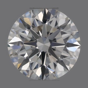 Round diamond — real photo
