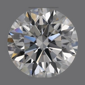 Round diamond — real photo