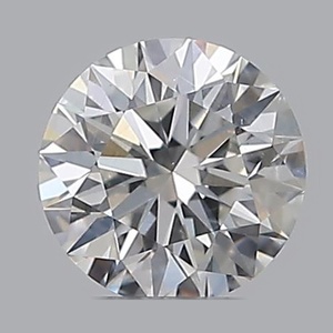 Round diamond — real photo
