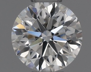 Round diamond — real photo