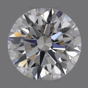 Round diamond — real photo
