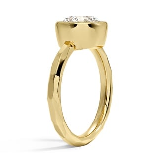 Custom Round Bezel Diamond Ring