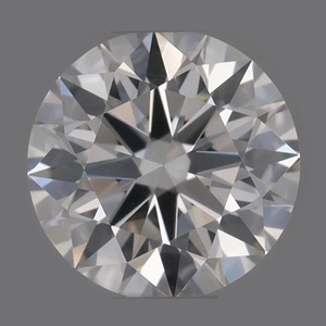 Round diamond — real photo