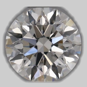 Round diamond — real photo
