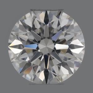 Round diamond — real photo