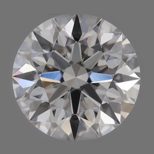 Round diamond — real photo